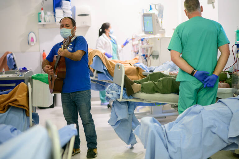 Micro-concerts for patients in hospitals in Spain