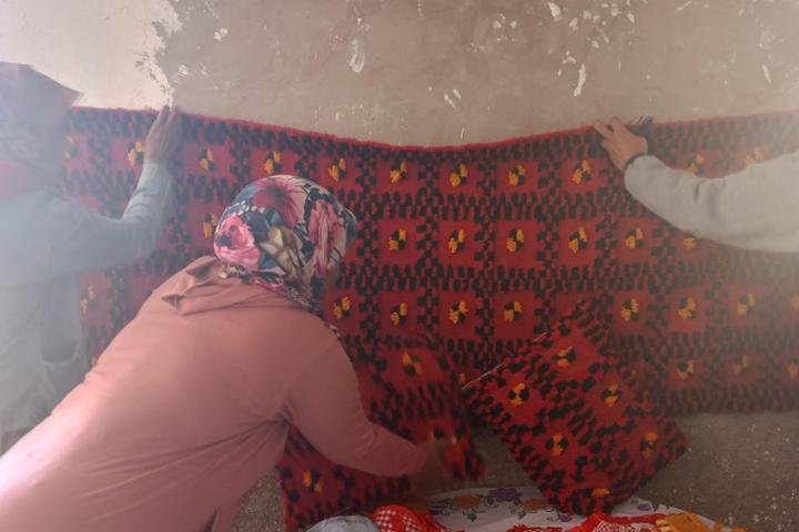 FROM SOUTH TO SOUTH: Help the women's associative network